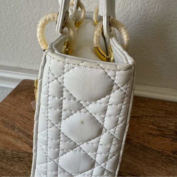 *READ PU | White Gold Quilted Small Lady Bag Crossbody Satchel S7 - Picture 7 of 16